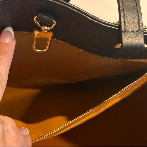 Louis Vuitton On The Go MM Black Empreinte - Picture 10 of 12